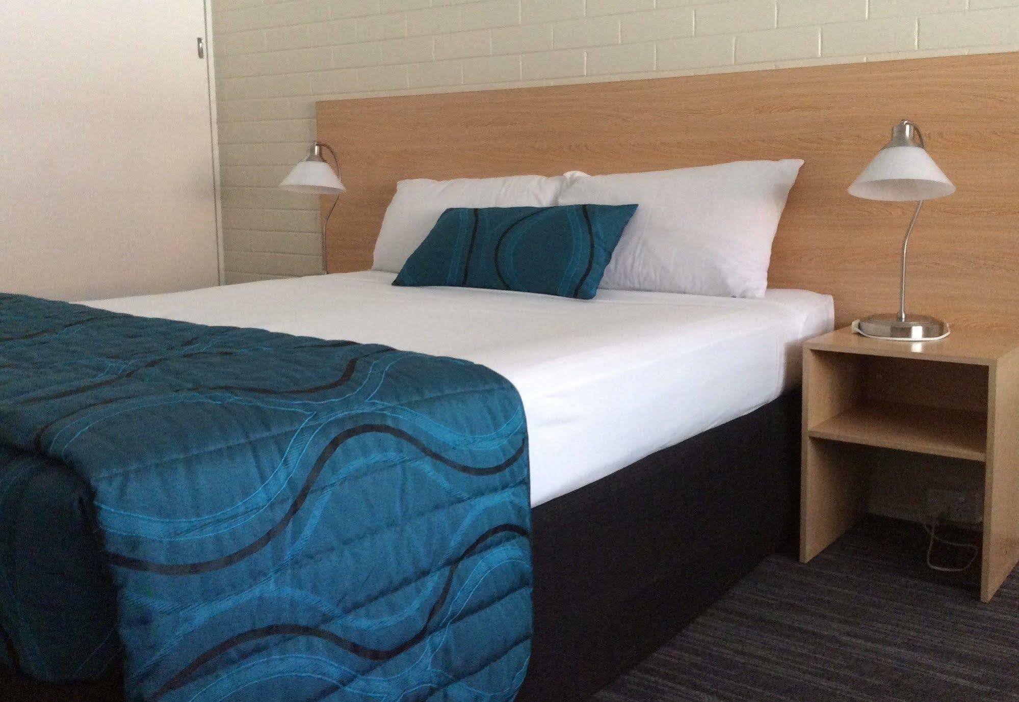 Urangan Motor Inn Hervey Bay Bagian luar foto